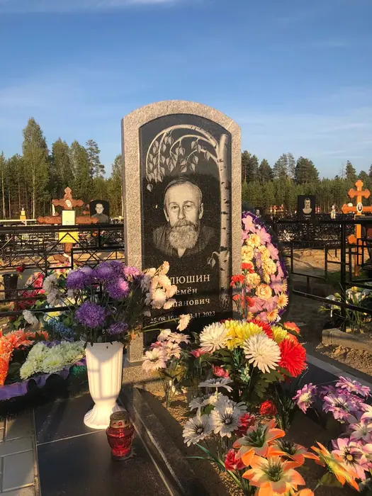 Изготовленный памятник из гранита, работа 107