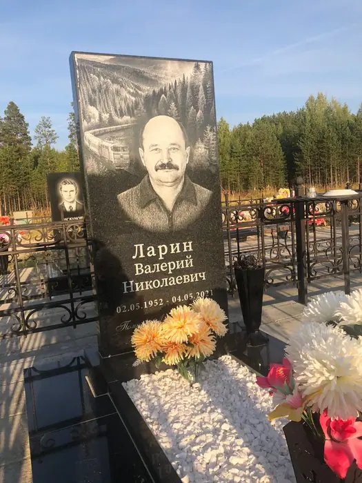 Изготовленный памятник из гранита, работа 108