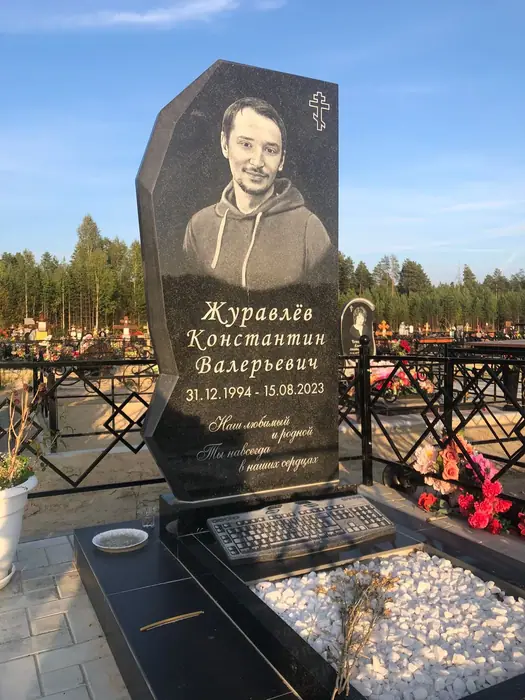 Изготовленный памятник из гранита, работа 104