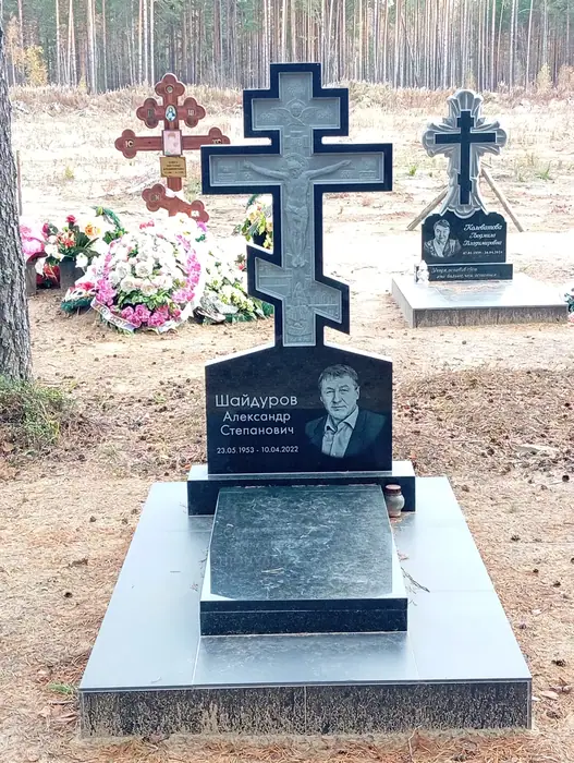 Изготовленный памятник из гранита, работа 155