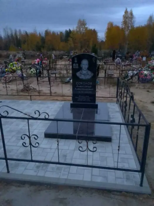 Изготовленный памятник из гранита, работа 30