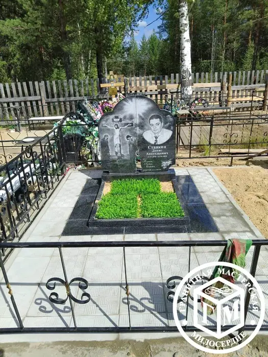Изготовленный памятник из гранита, работа 71