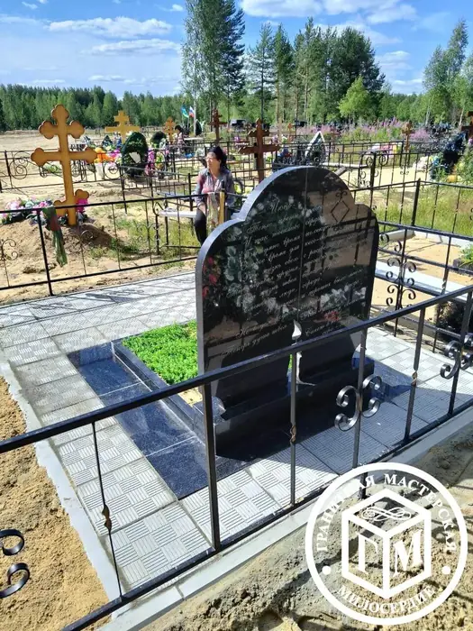Изготовленный памятник из гранита, работа 72