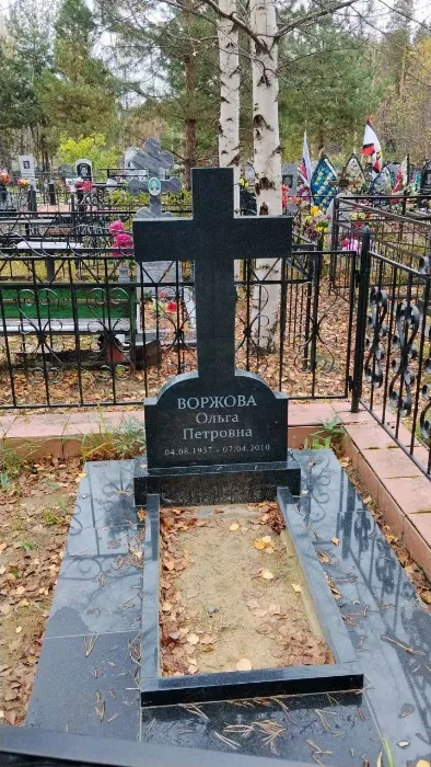 Изготовленный памятник из гранита, работа 50