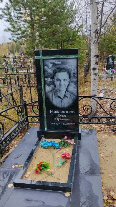 Изготовленный памятник из гранита, работа 55