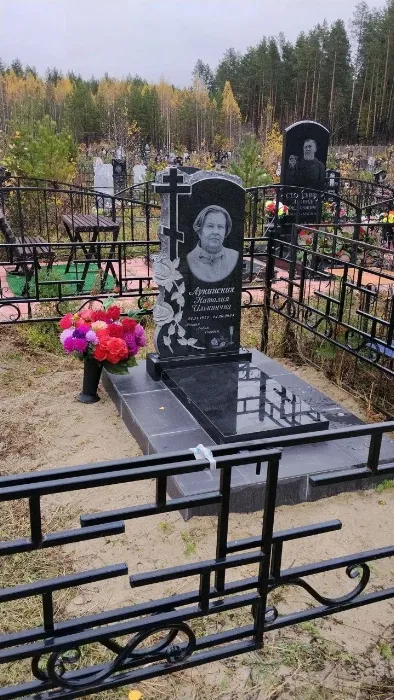 Изготовленный памятник из гранита, работа 57
