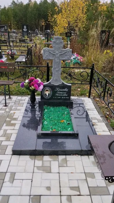 Изготовленный памятник из гранита, работа 59