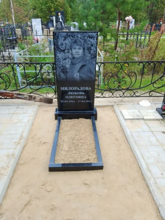 Изготовленный памятник из гранита, работа 3