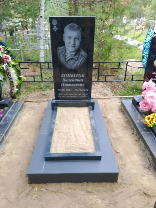 Изготовленный памятник из гранита, работа 4