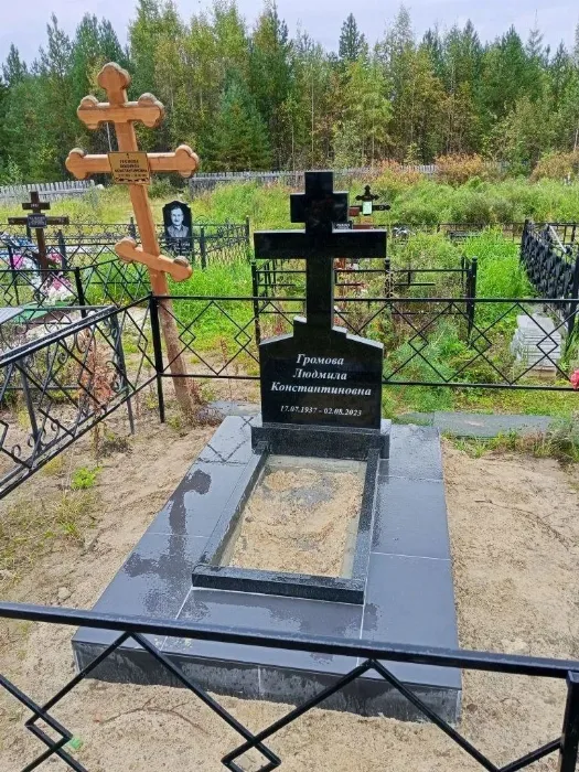 Изготовленный памятник из гранита, работа 7